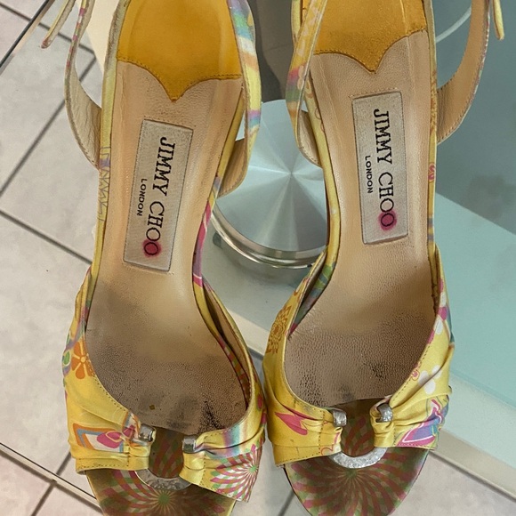 Jimmy Choo Vibrant Yellow Heels - Picture 4 of 6